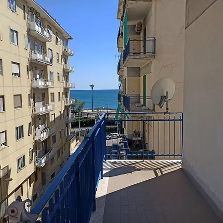 Residenza Tafuri ゲストハウス サレルノ